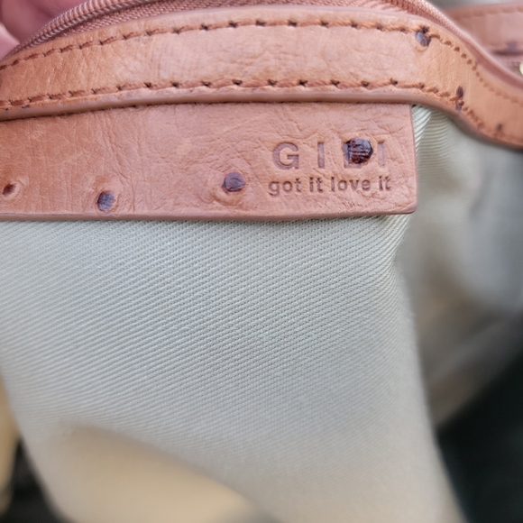 Got It Love It Large Textured Ostrich Print Leather Hobo/Crossbody/Tote - Picture 10 of 15